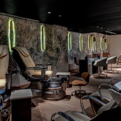 Couples treatment rooms, sauna, hot tub, steam room, body treatments