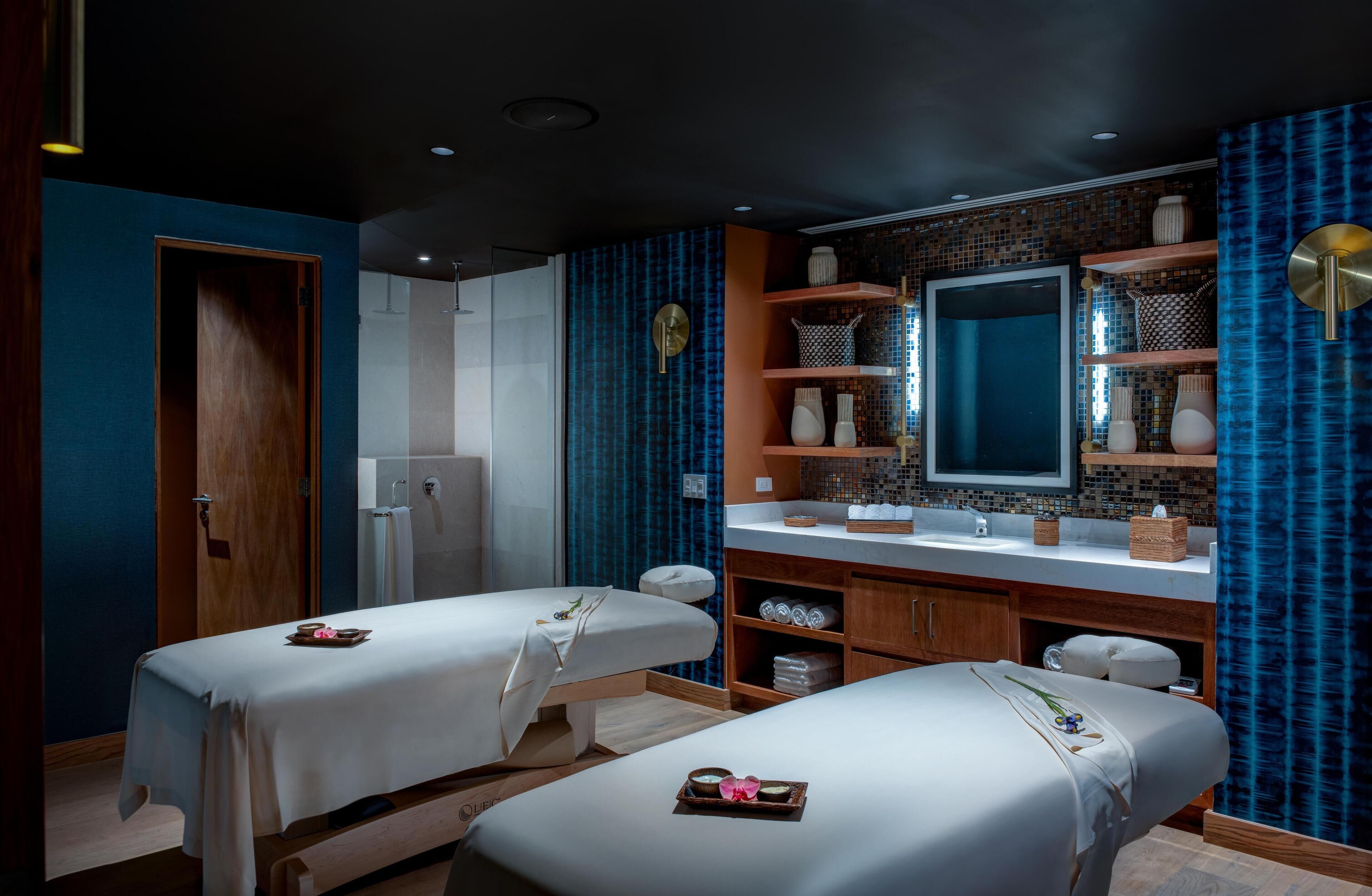Couples treatment rooms, sauna, hot tub, steam room, body treatments