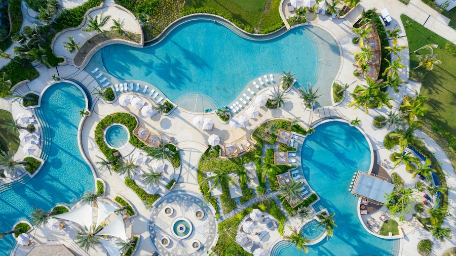 Conrad Punta de Mita