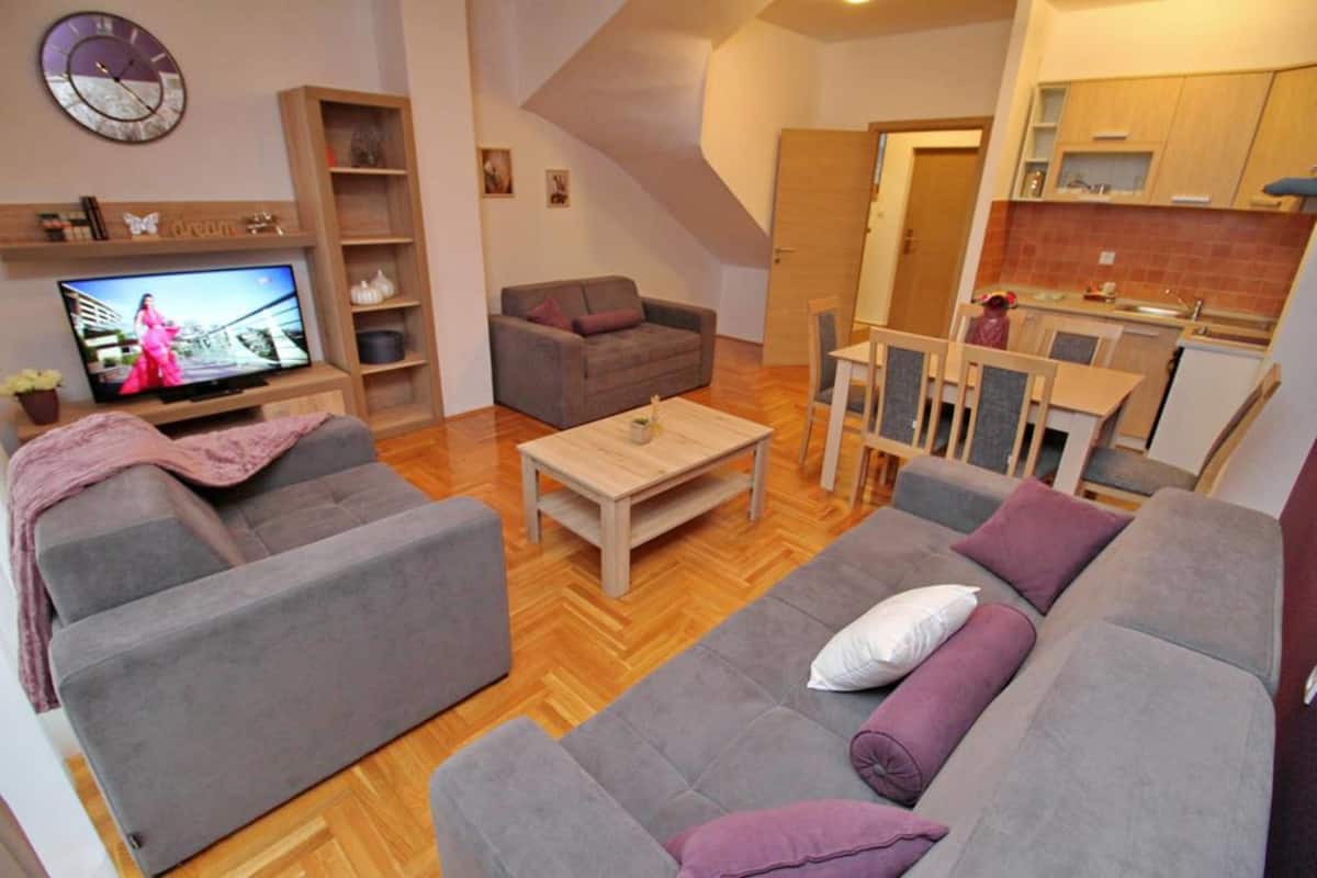 Duplex | 2 sovrum, gratis wi-fi och sängkläder