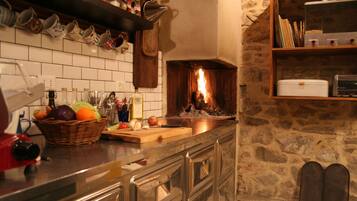 Réfrigérateur, four, plaque de cuisson, lave-vaisselle