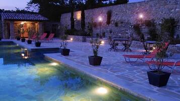 Piscina all'aperto