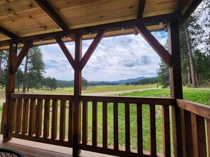 Free WiFi, bed sheets - Freedom Ridge Cabins (Hill City)