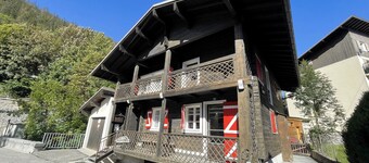Cotterg - Chalet for 15 people 2* in the village