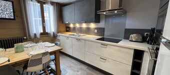 Gentianes flat 2 - Apartment 3*** in the village, near ski slope for 8 people