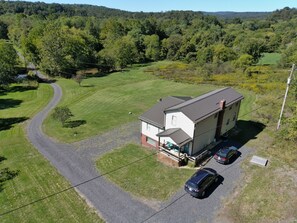 Exterior - Run away to the mountains of WV! Peaceful country home is waiting for you!   (Springfield)