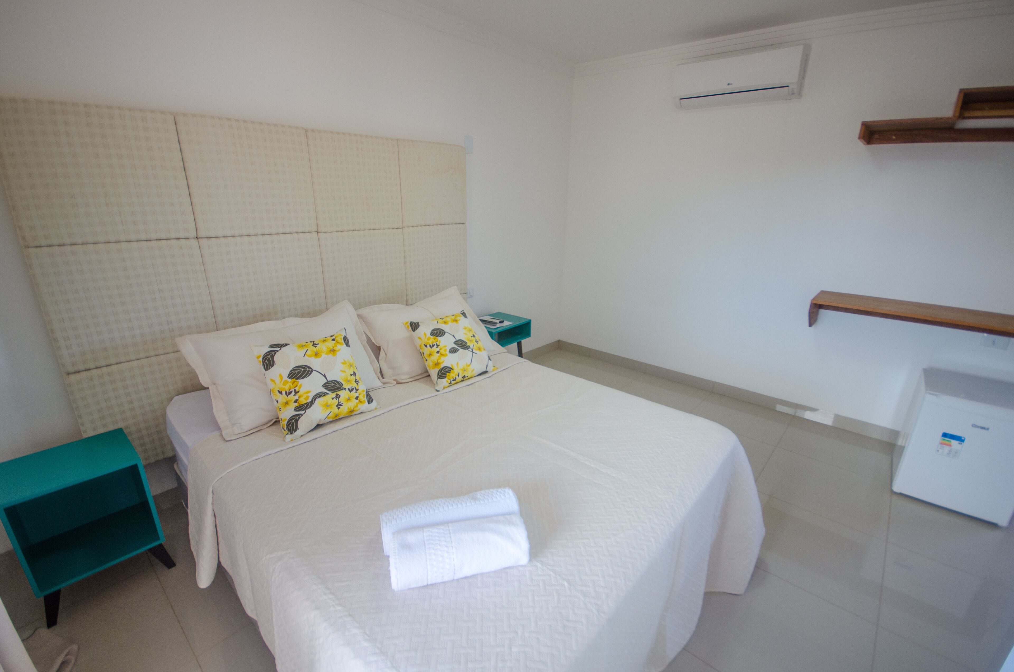 Memory foam beds, minibar, desk, free WiFi