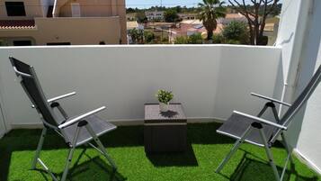 Standard-Doppelzimmer, Balkon | Terrasse/Patio