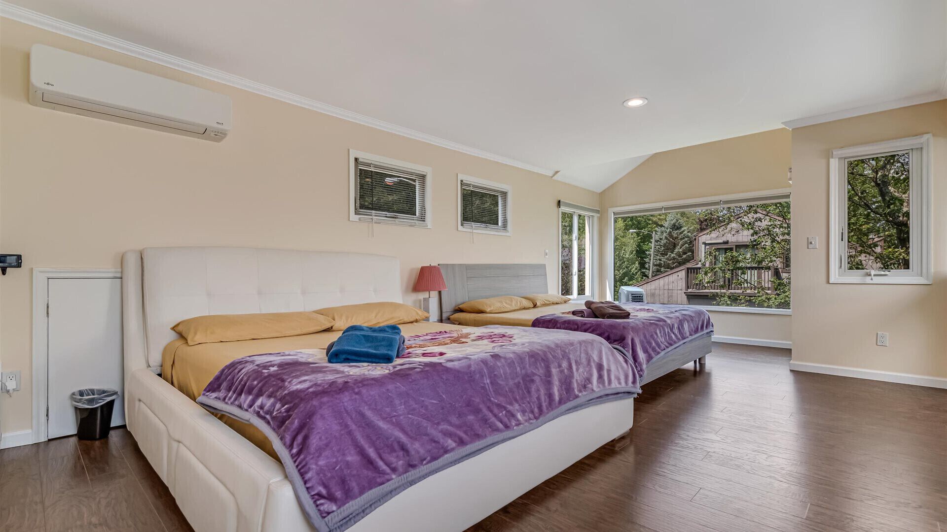 4 chambres, fer et planche à repasser, Wi-Fi gratuit, draps fournis