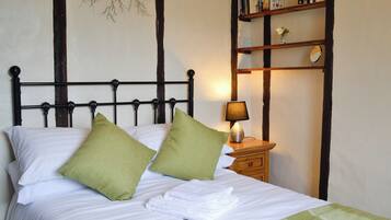 3 bedrooms, free WiFi, bed sheets