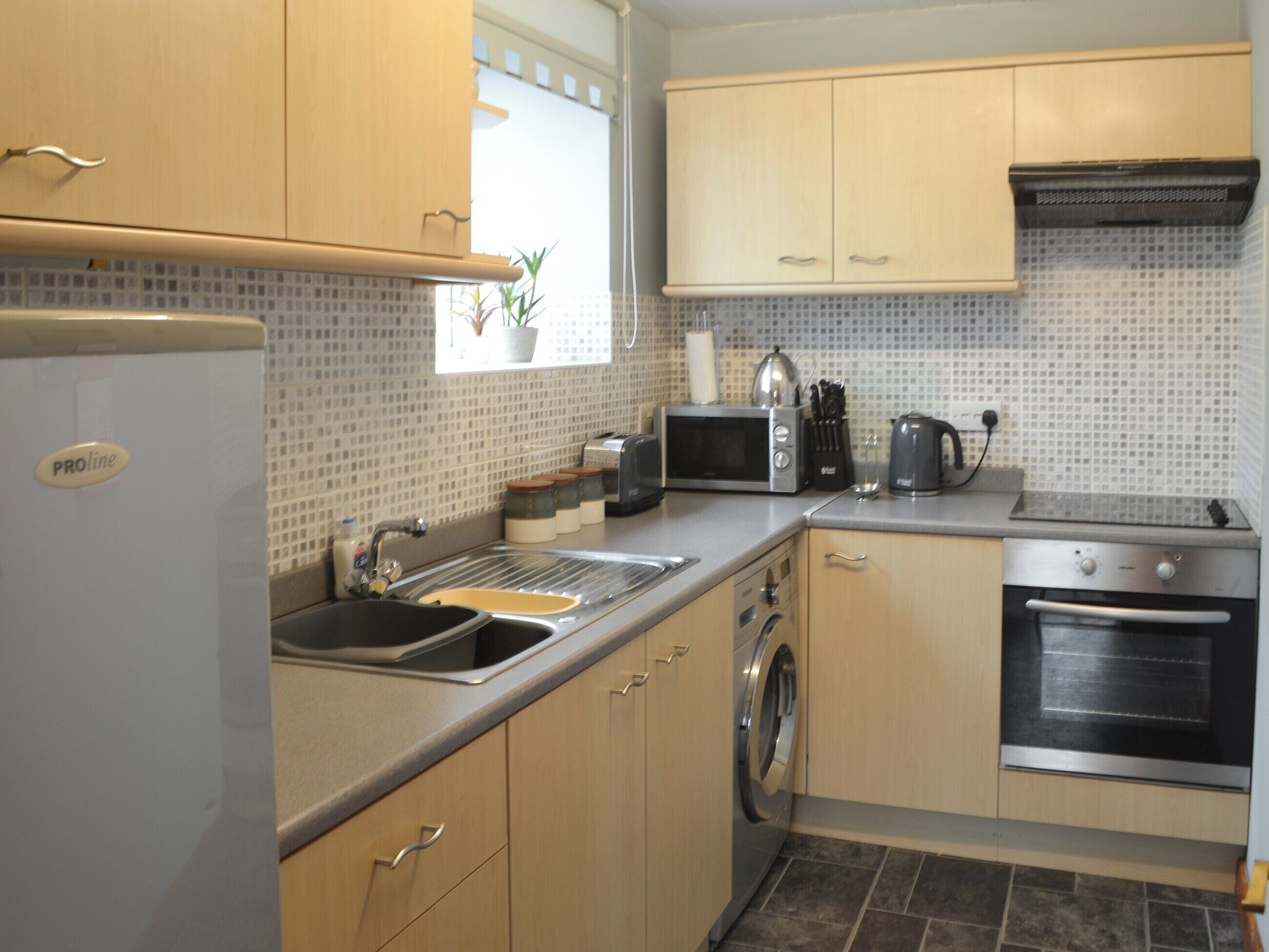 Cookware/dishes/utensils