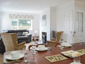 Interior - 4 bedroom accommodation in Nomansland, near Tiverton (Nomansland, near Tiverton)