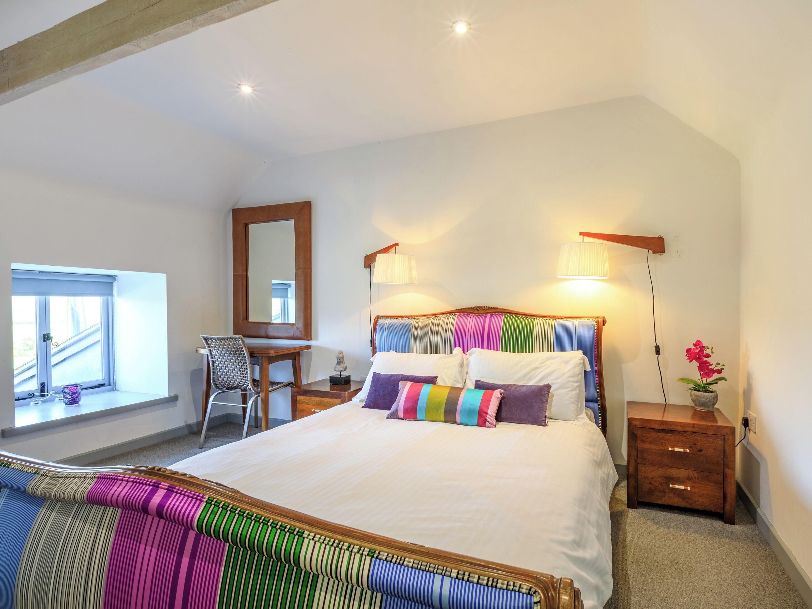 4 bedrooms, free WiFi, bed sheets
