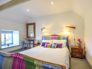 4 chambres, Wi-Fi gratuit, draps fournis