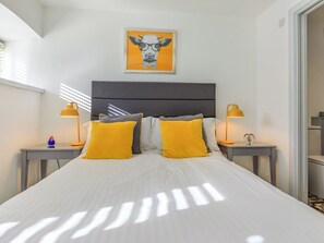 4 quartos, Wi-Fi de cortesia, roupa de cama