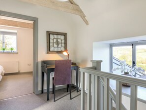 4 bedrooms, free WiFi, bed sheets