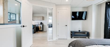Appart'hôtel Design, 1 grand lit et 1 canapé-lit, cuisine | 1 chambre, fer et planche à repasser, Wi-Fi gratuit, draps fournis