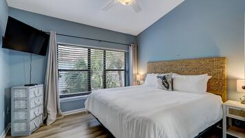 2 slaapkamers, een strijkplank/strijkijzer, reisbedje, wifi