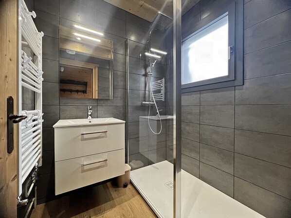 Badewanne, Haartrockner