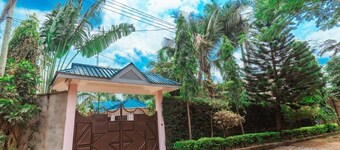 A home away from home, blissful home to enjoy a wonderful  holiday gate away....