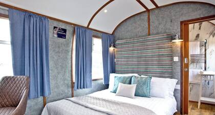 Brunel Boutique Railway Carriage 4