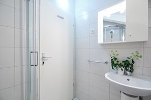 Shower, hair dryer, towels - Hedera Estate, Hedera A53 (Zaton)