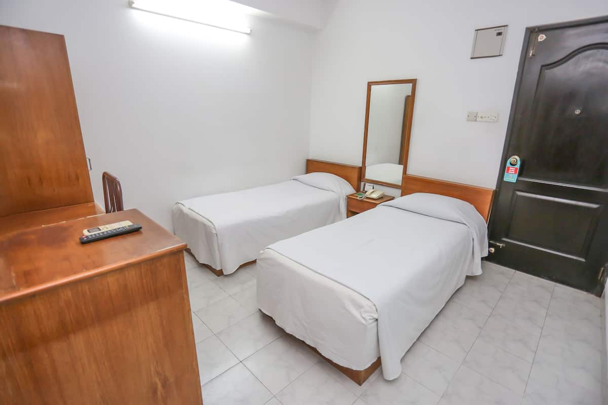 Habitación Deluxe con 2 camas individuales | Sábanas de algodón egipcio, ropa de cama de alta calidad, minibar