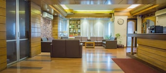 Sel Nibash Hotel & Serviced Apartments