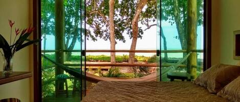 Minibar, desk, iron/ironing board, free WiFi