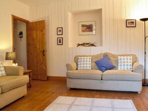 TV - 1 bedroom accommodation in Lindale, near Grange-over-Sands (Lindale, near Grange-over-Sands)