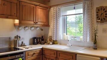 Dishwasher, high chair