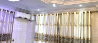 Beautiful Condo with elevator