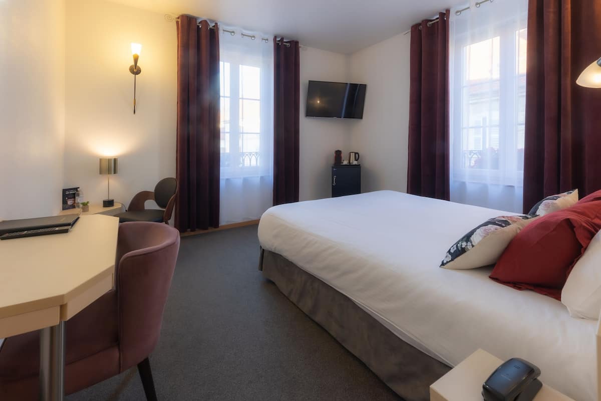 Comfort-Doppelzimmer | Zimmersafe, Schreibtisch, Verdunkelungsvorhänge, schallisolierte Zimmer