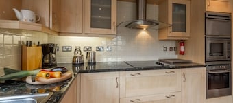 This beautiful and roomy holiday home is perfect for groups and families.
