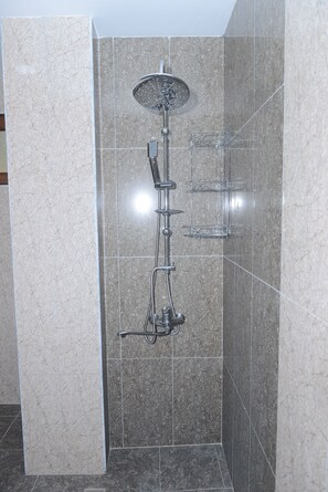 Bathroom shower - Global Hotel (Baku)