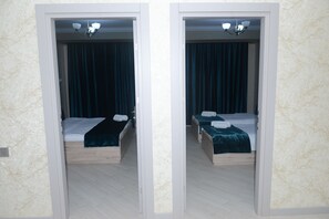 Minibar, blackout curtains, soundproofing, iron/ironing board - Global Hotel (Baku)