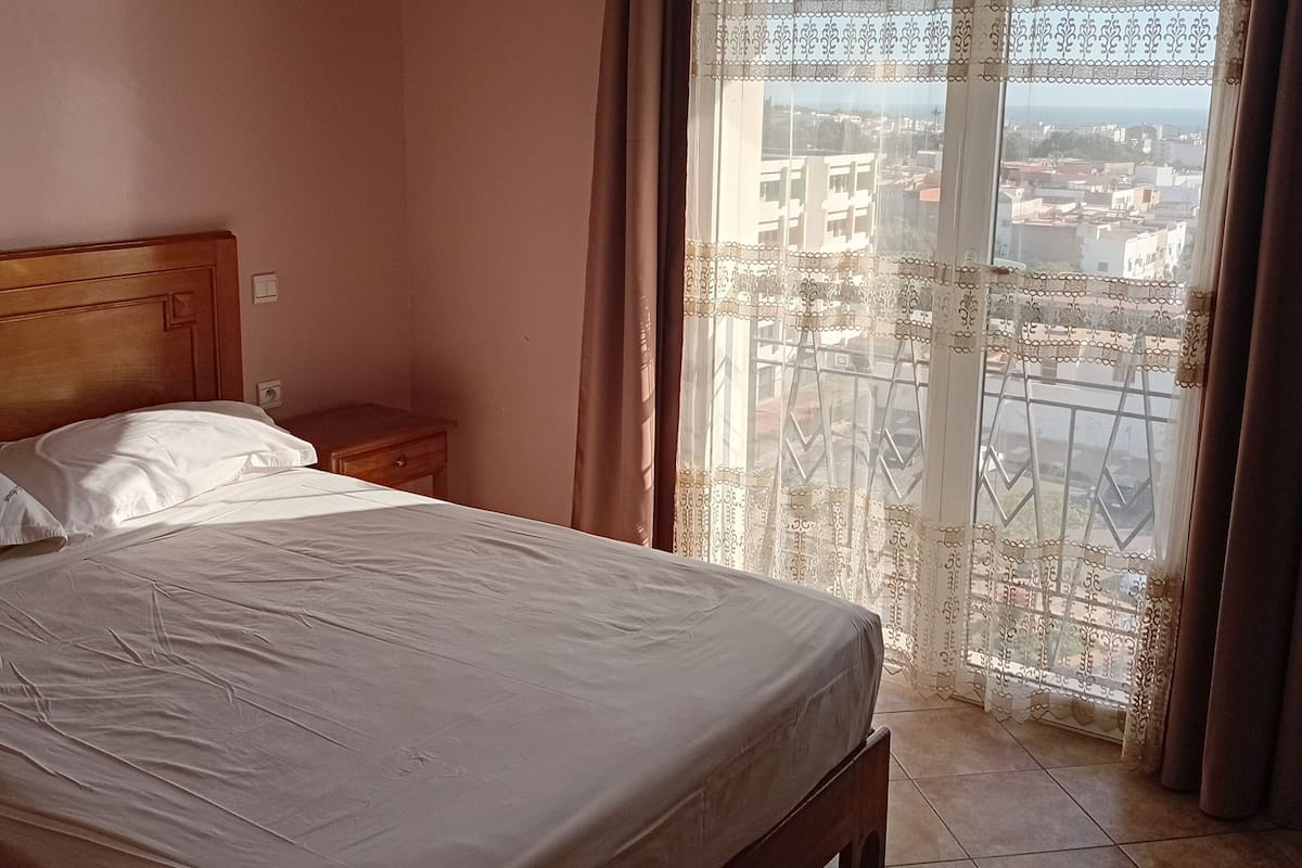 City Studio Suite, 1 Double Bed, City View | 1 bedroom, desk, laptop workspace, free WiFi