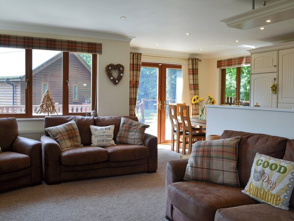 Living area - 3 bedroom accommodation in Flamborough, near Bridlington (Flamborough, near Bridlington)
