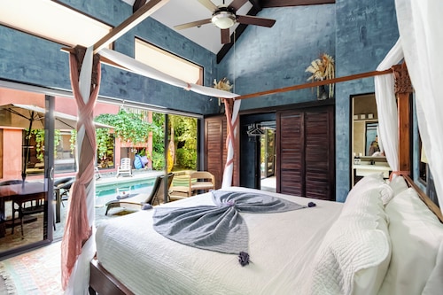 LUXURY PRIVATE SURF VILLA -LARGE POOL - SANTA TERESA BEACH ~BEST KEPT SECRET