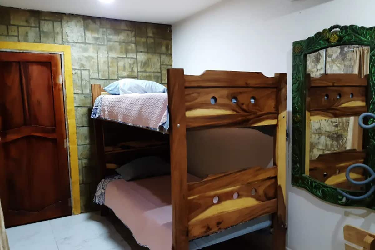 Deluxe Room, 1 Bunkbed | Gratis wi-fi och sängkläder