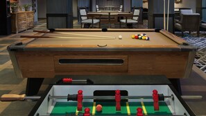 Spielezimmer