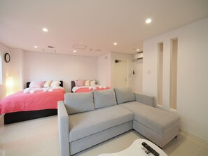Room (A) | Living area