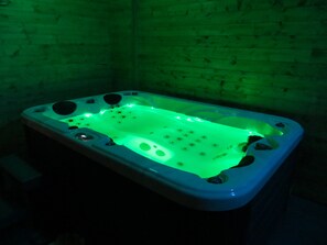 Bain à remous privé