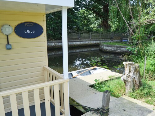 2 bedroom accommodation in Stalham