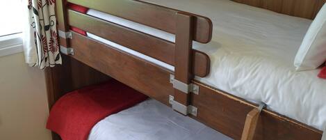 2 habitaciones, wifi gratis y ropa de cama