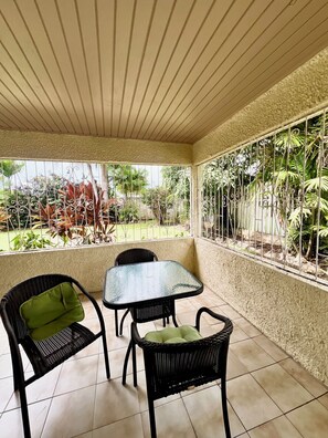 Dining - Mango House - 2 bedroom.   Walking distance to beach! (Holetown)
