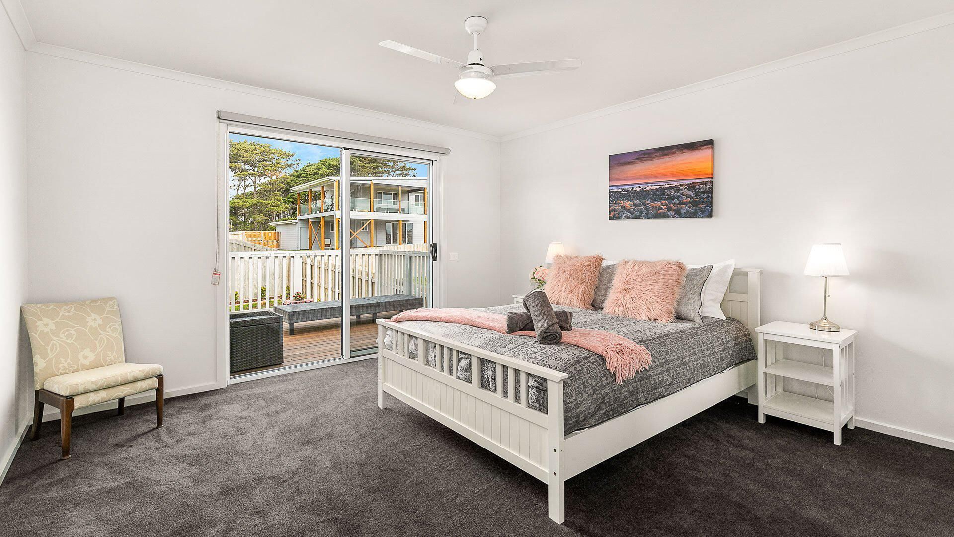 4 bedrooms, iron/ironing board, travel cot, Internet