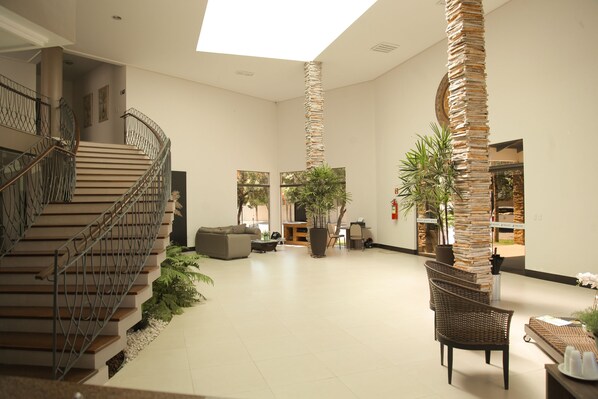 Lobby - Terras Hotel (Lucas do Rio Verde)
