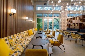 Lounge - Hotel Indigo Miami Brickell by IHG (Miami)