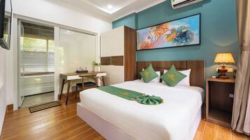 Bungalow Keluarga | Tempat tidur Select Comfort, minibar, dan brankas